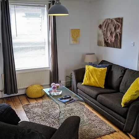 Noble House Exeter Villa Bilik gambar